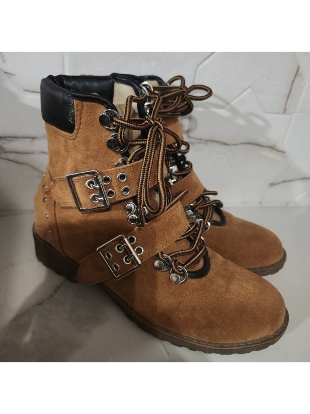Chase + Chloe Kendy-1 Tan Faux Suede Buckle Studded Combat Ankle Boots Size 7.5‎